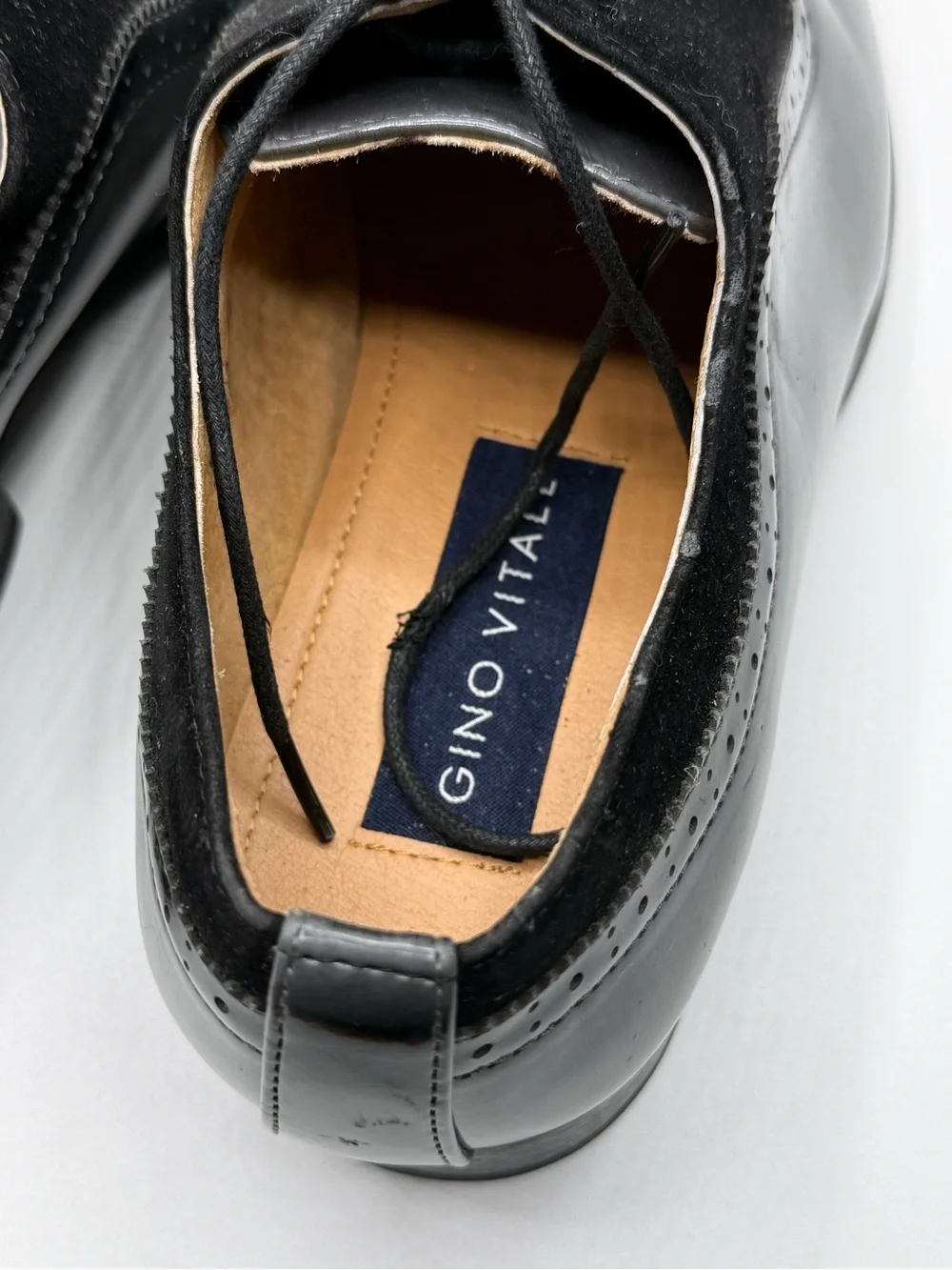 Gino Vitale polished black